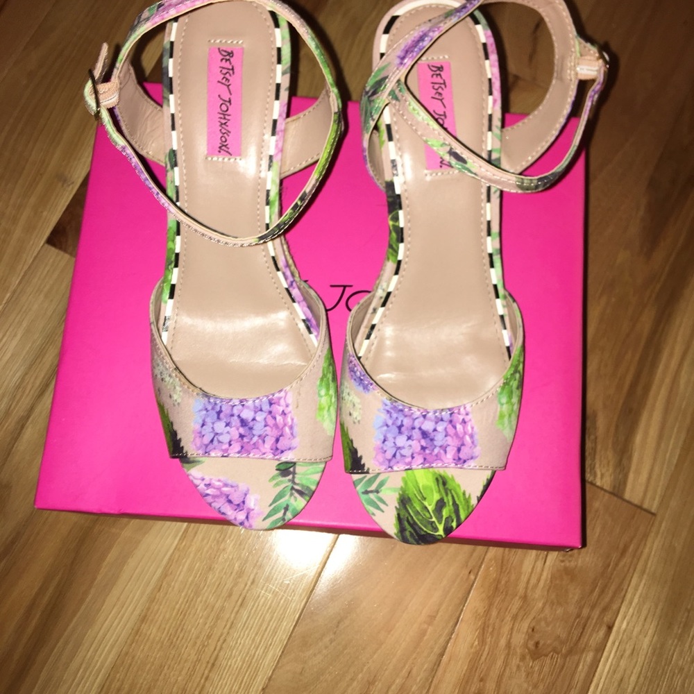 Betsy Johnson Heels